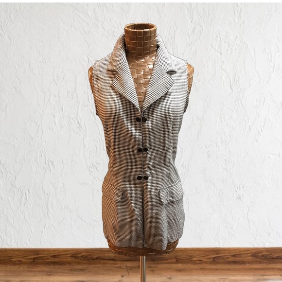 Vintage Checkered Sleeveless Button Down - Picture 5 of 17
